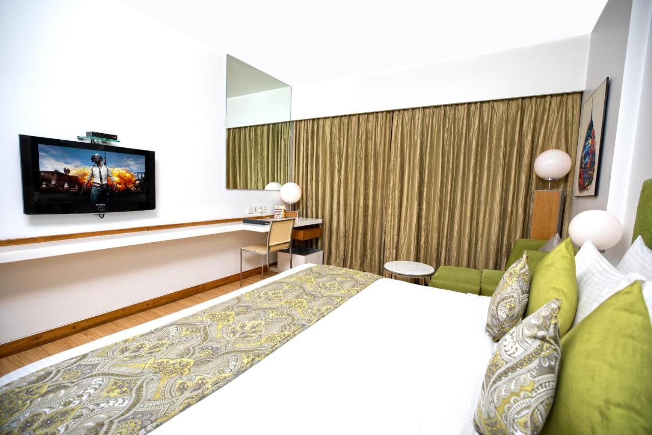 Yogi Executive, Navi Mumbai Hotell Eksteriør bilde