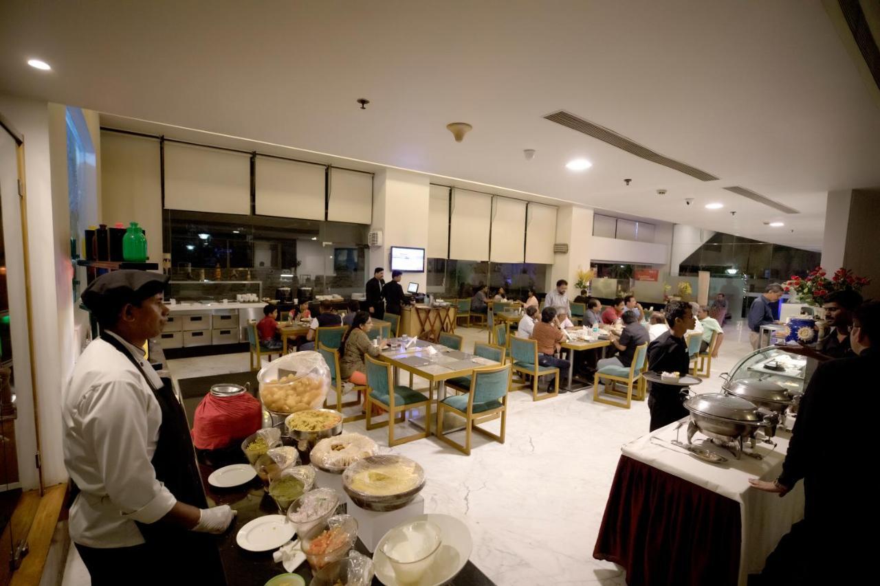 Yogi Executive, Navi Mumbai Hotell Eksteriør bilde