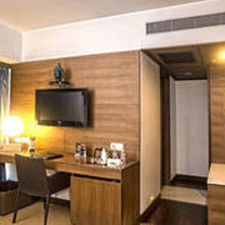 Yogi Executive, Navi Mumbai Hotell Eksteriør bilde